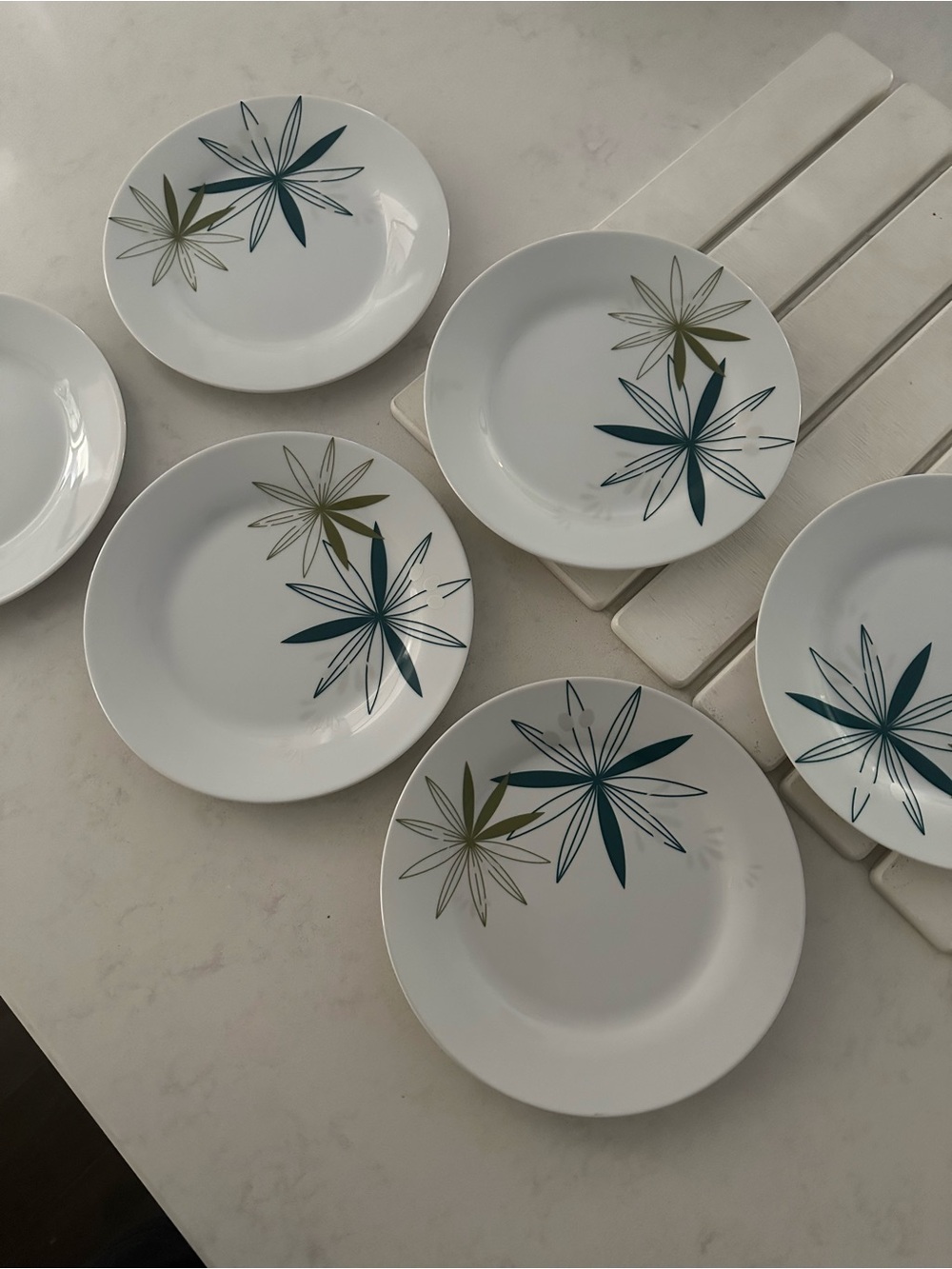 Pier 1 Dessert or Salad Plates White Teal Olive Mid-Century Modern Design (6) - Picture 5 of 9